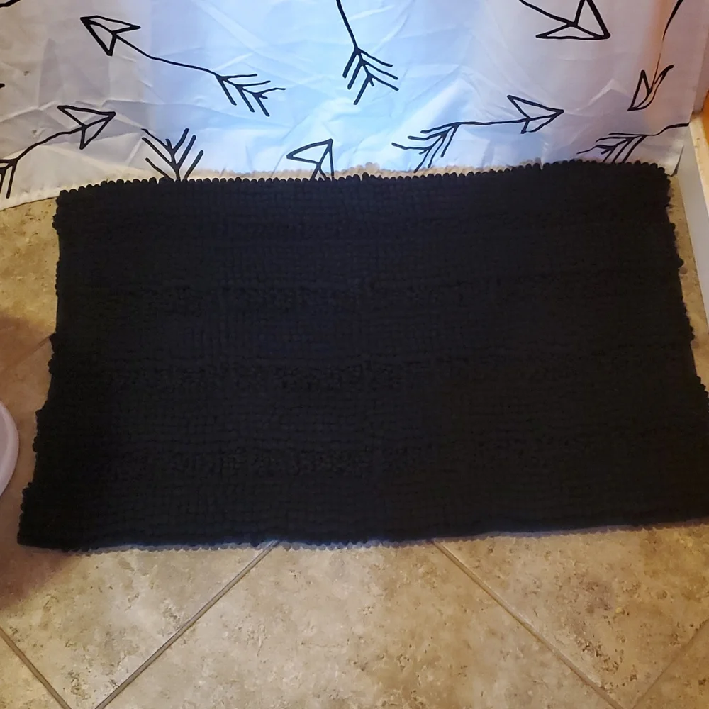 Bath Mat 🖤